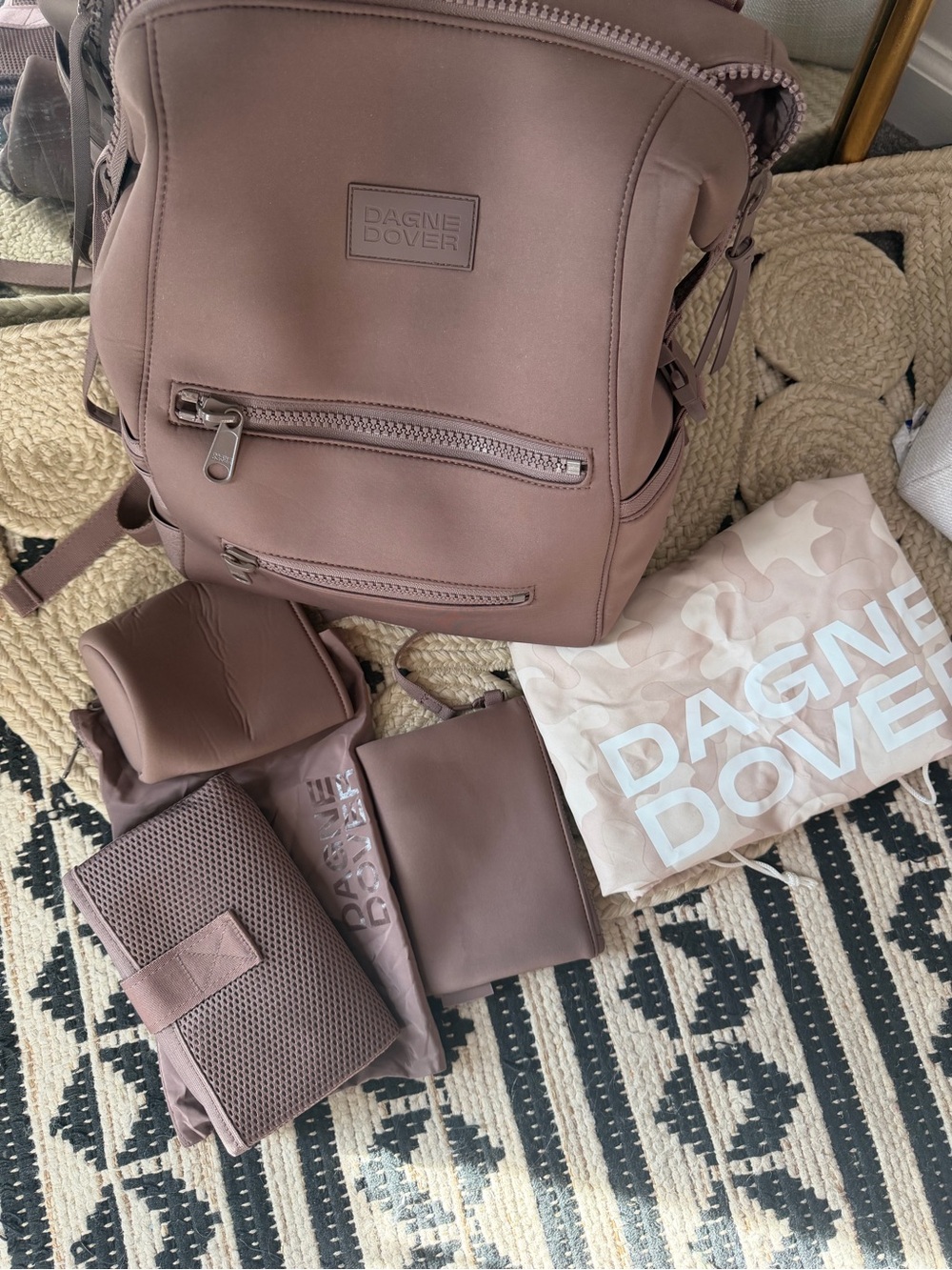 Dagne Dover Mauve Diaperbag - Picture 2 of 8